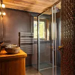 Black Diamond - Ubud Chalet *