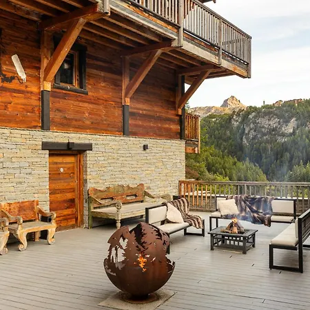 Black Diamond - Ubud Chalet Tignes